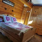 Ξενοδοχείο Arolla 2*