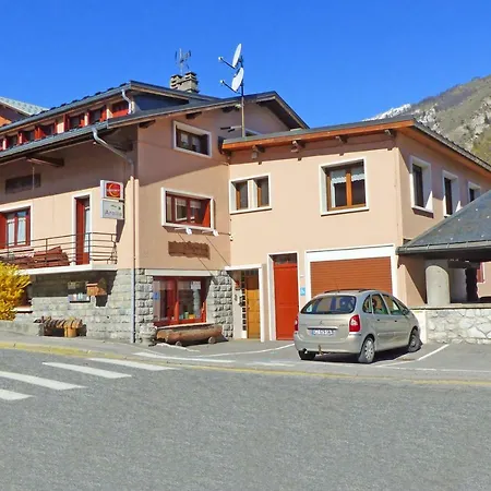 Arolla Hotel