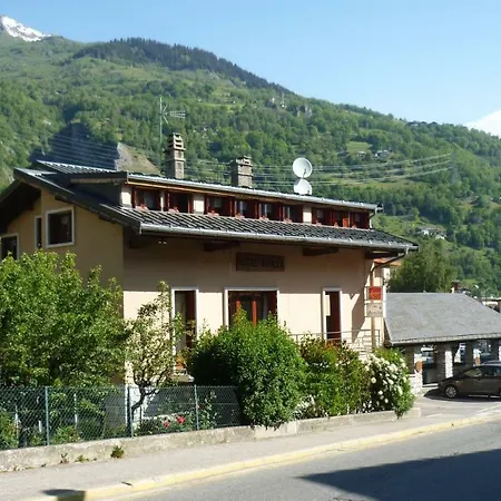Hotel Arolla 2*
