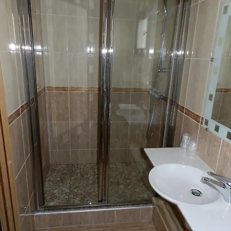 Arolla Hotel 2*