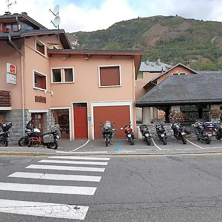 Arolla 2*