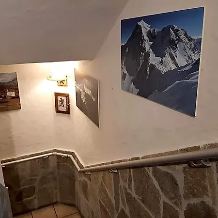 Arolla Szálloda 2*