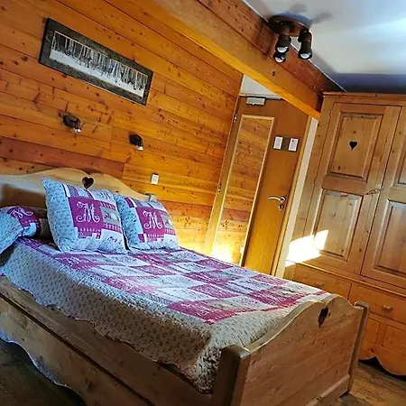 Szálloda Arolla 2*