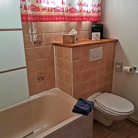 Arolla Hotel 2*