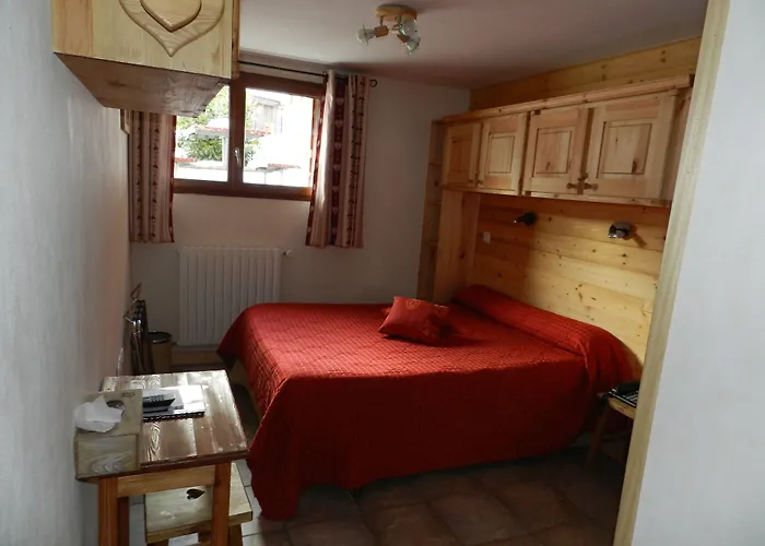 Hotel Arolla 2*