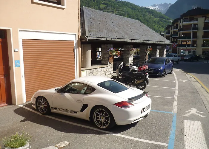 Hotel Arolla Bourg-Saint-Maurice